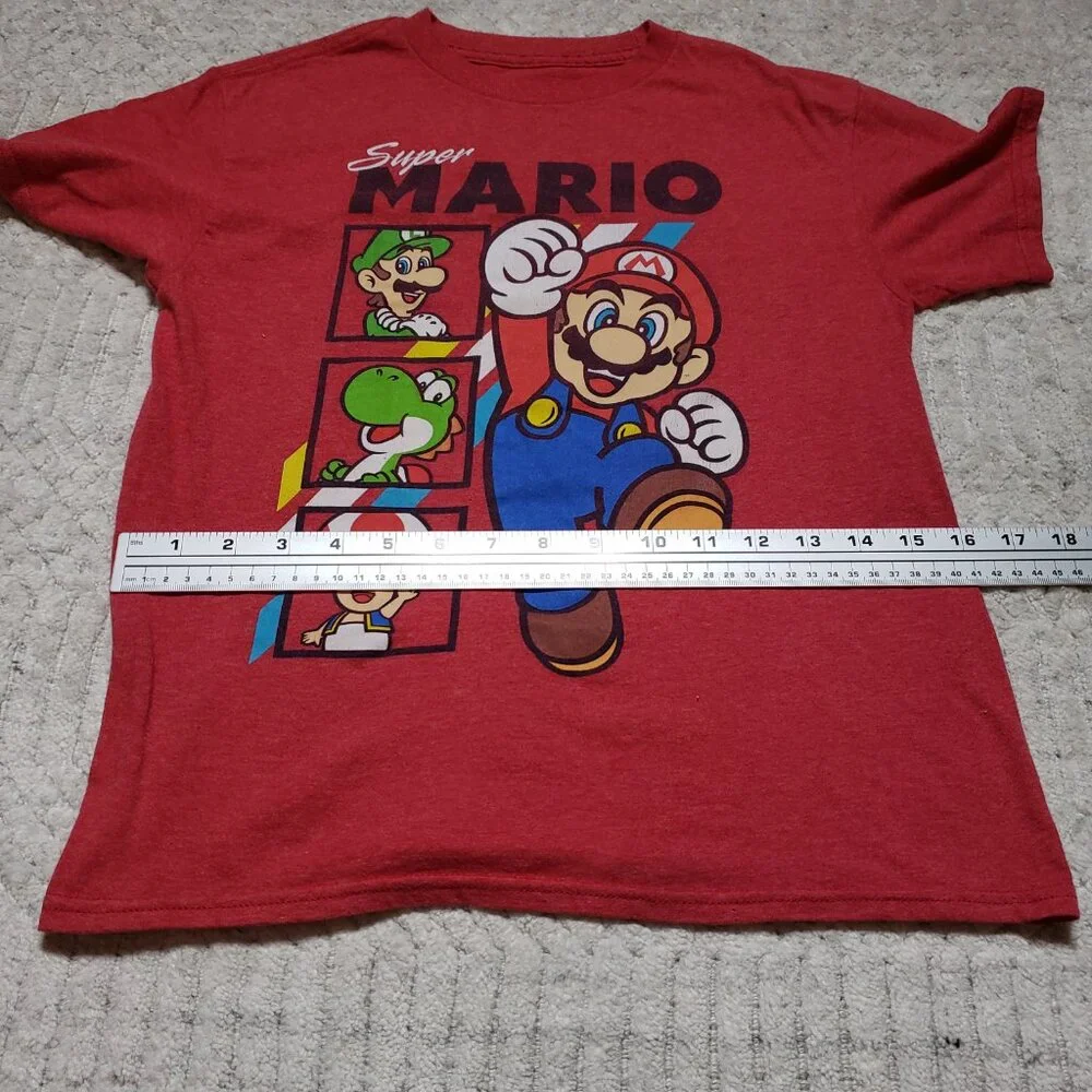 Super Mario Bros “Mario & Friends” Red Graphic T‑Shirt Big Boys Small - Picture 13 of 16
